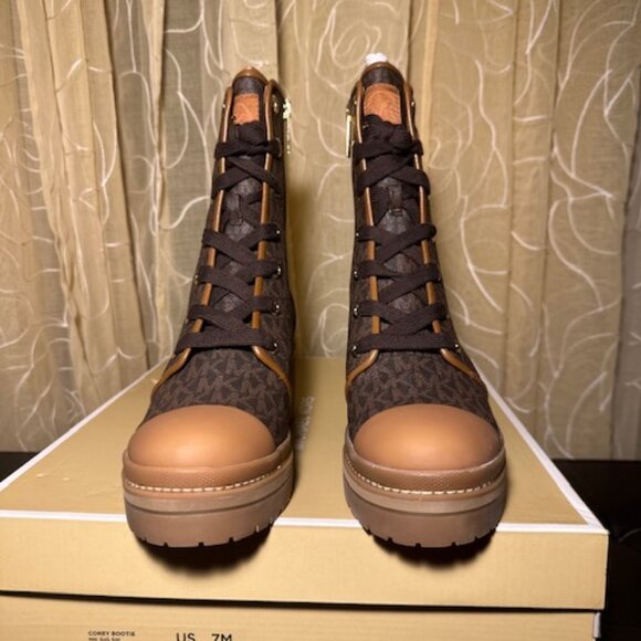 MK LOGO COMBAT BOOTS - Picture 5 of 9